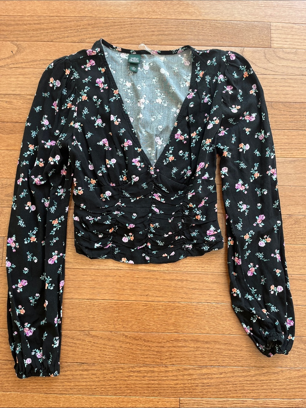 wild fable Black Floral V-Neck Ruched Long Sleeve Blouse
